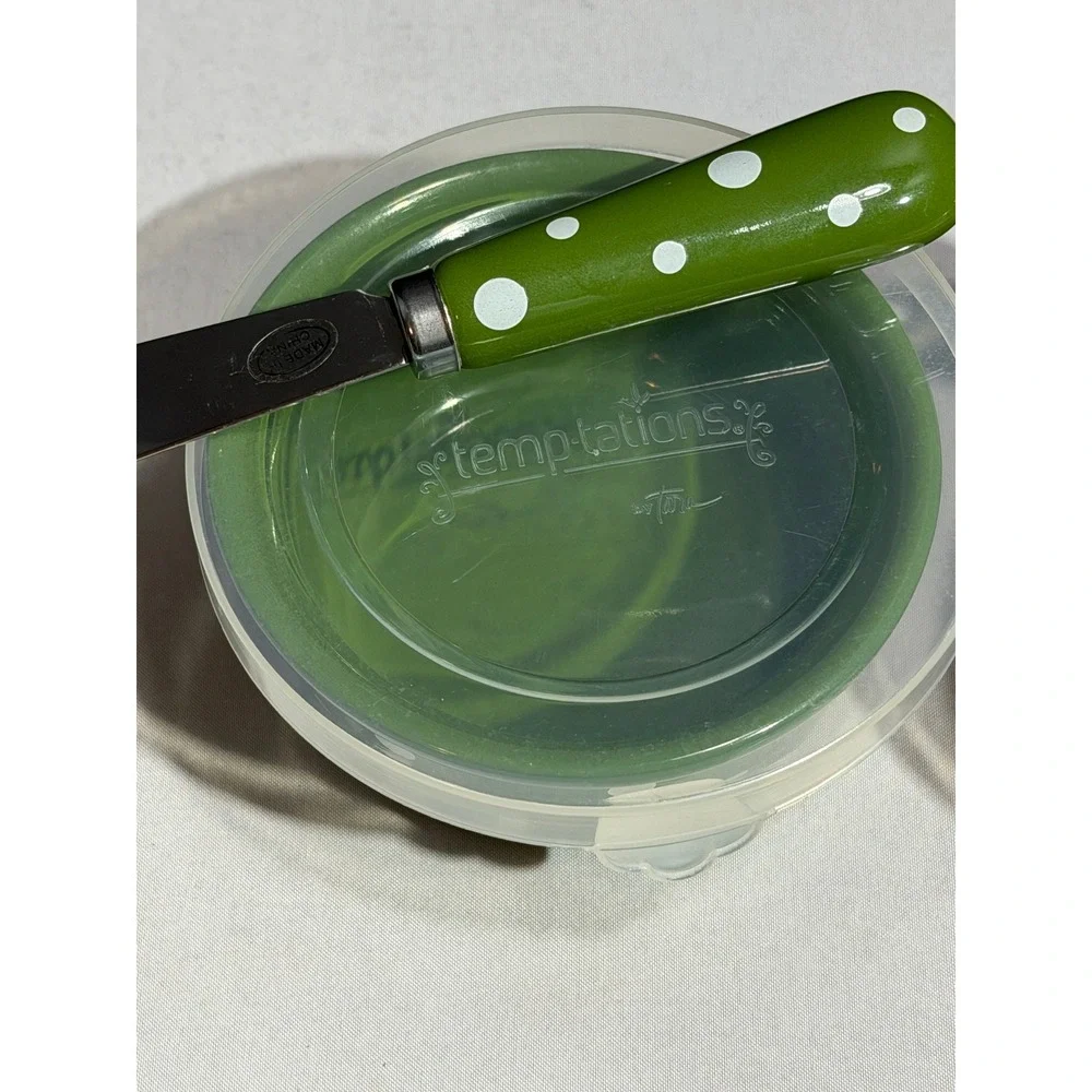 Temp-tations by Tara Polka Dot 6 oz Ramekins Set of 2 Red Green with Spreaders